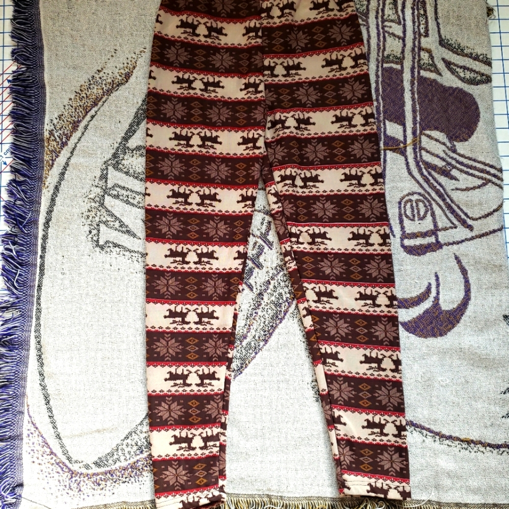 ​❄️ NEW Winter Cozy Faux Fur Lined Leggings - Fair Isle Reindeer 🦌​
